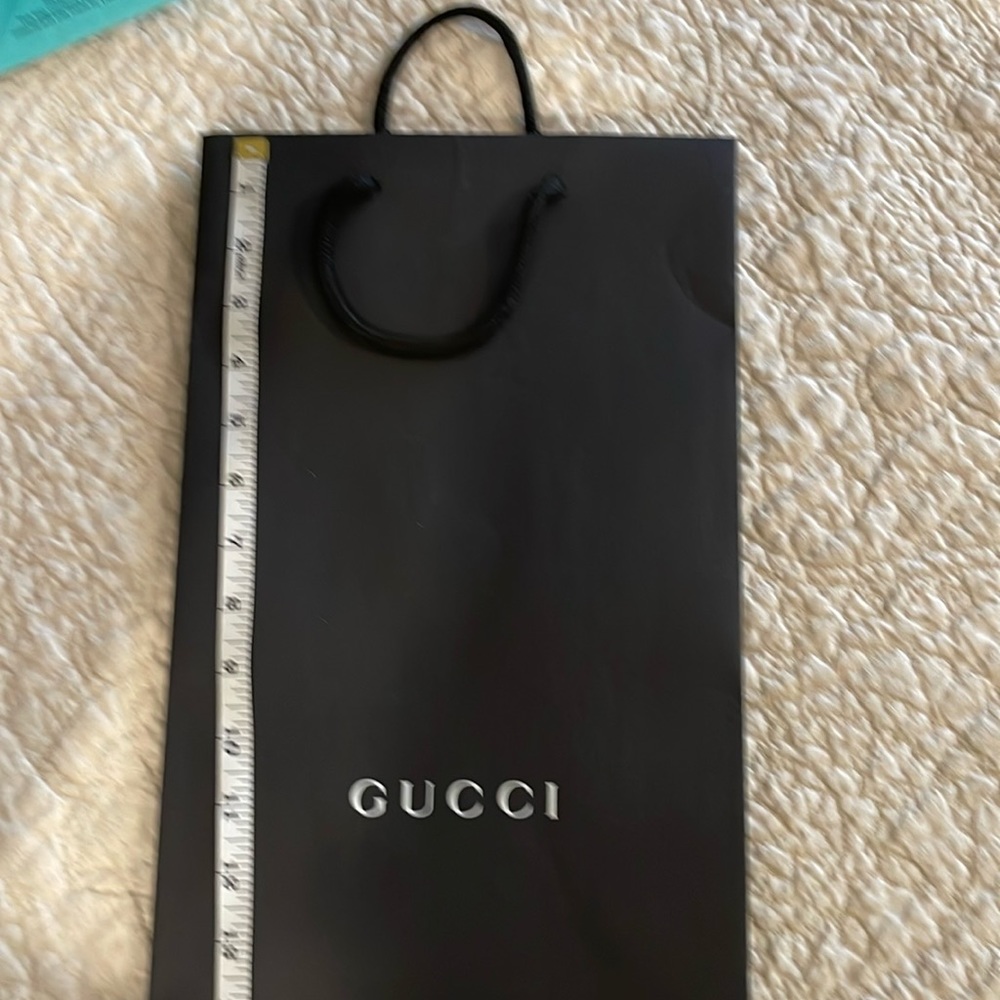 Gucci paper shopping bag